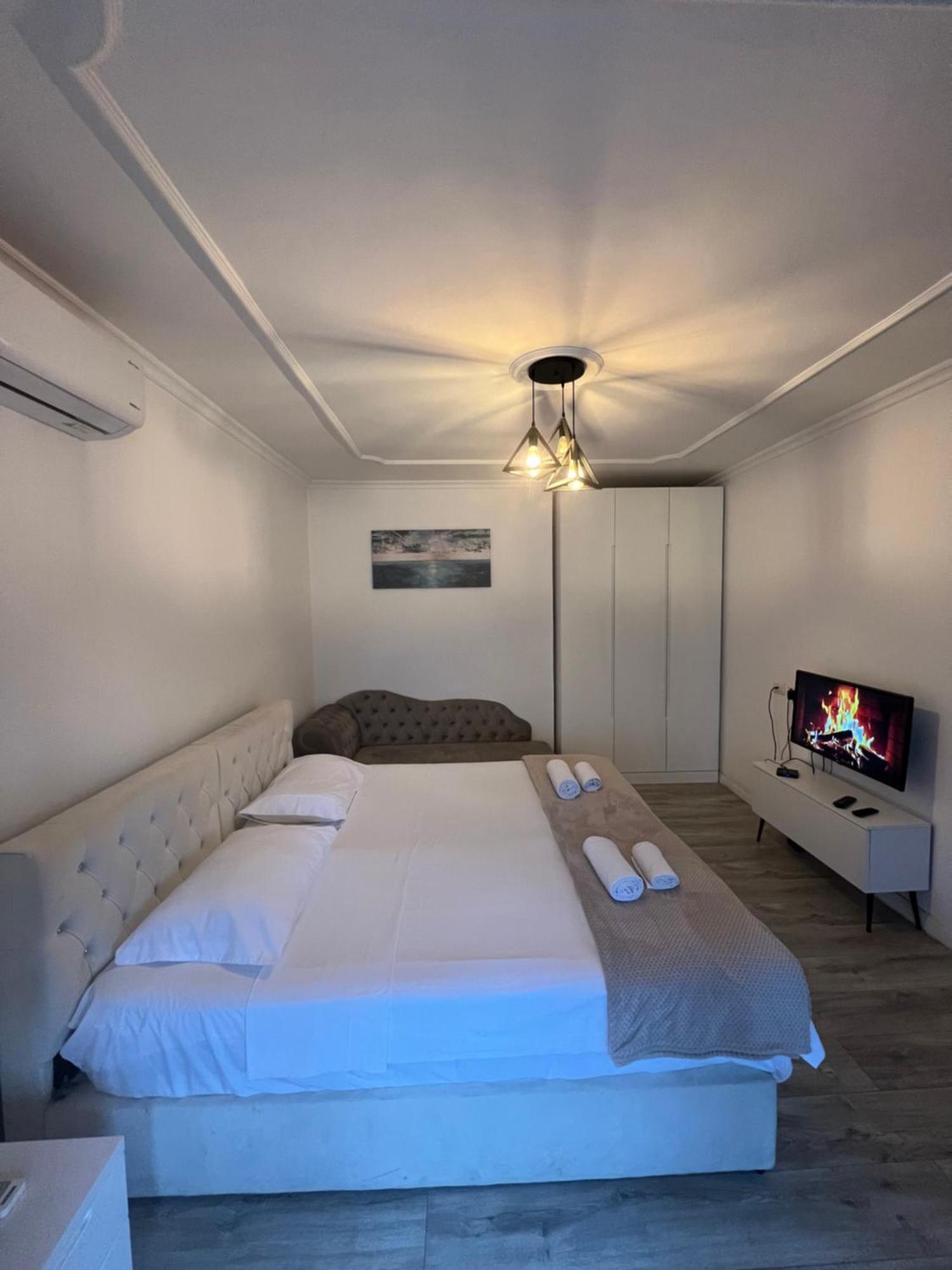 Skanderbeg View Apartments Тирана Екстериор снимка