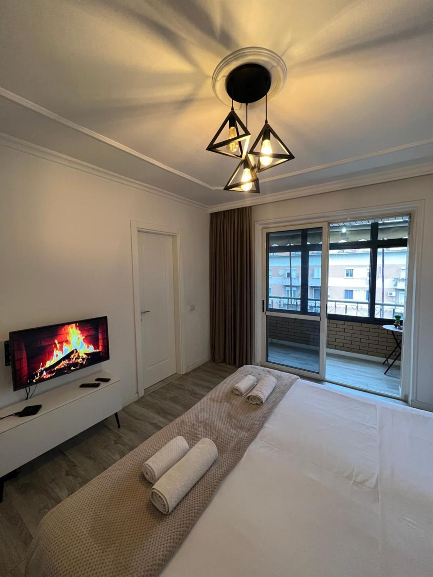 Skanderbeg View Apartments Тирана Екстериор снимка