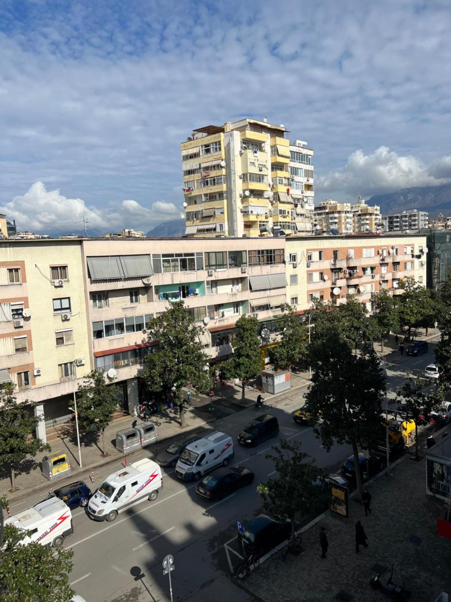 Skanderbeg View Apartments Тирана Екстериор снимка